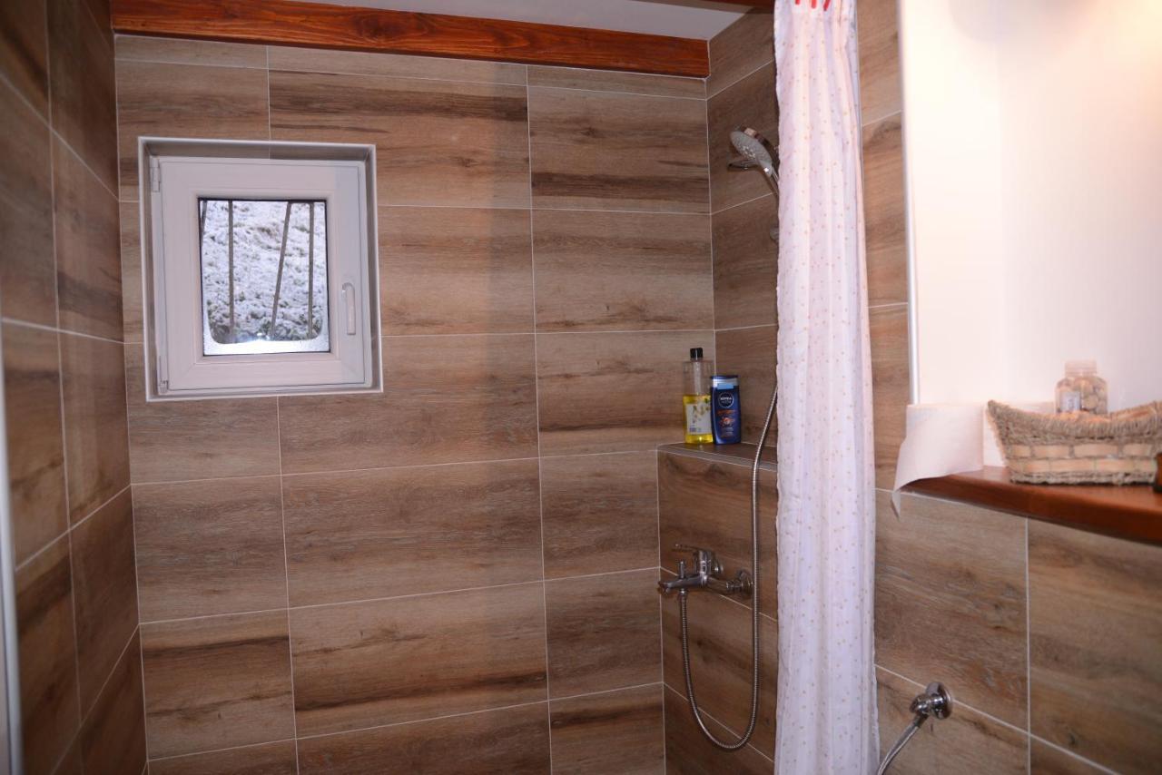 Villa Vikend Kuca Maksimovic à Mataruska Banja Extérieur photo